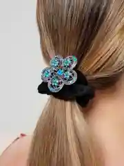 Лазурный резинка для волос бархатная