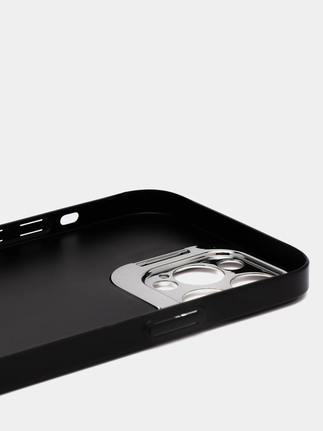 Черный чехол iPhone 12 Pro Max пластиковый матовый ультратонкий с защитой камеры