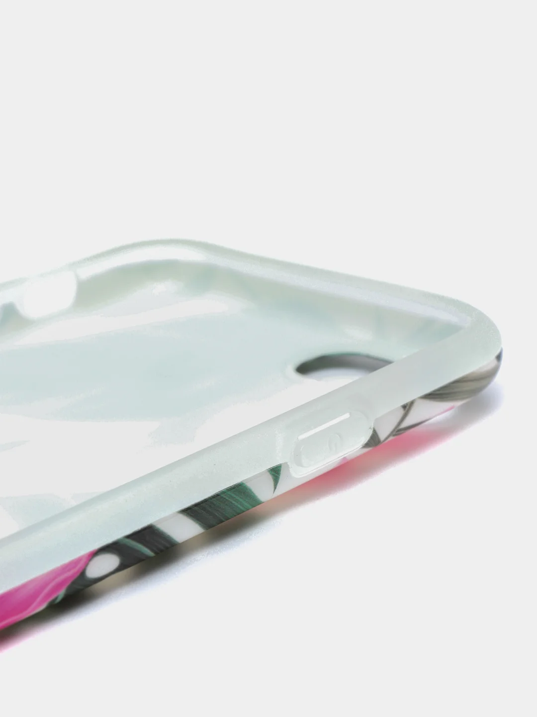 Розовый чехол для IPhone