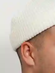 Белый шапка бини унисекс мягкая