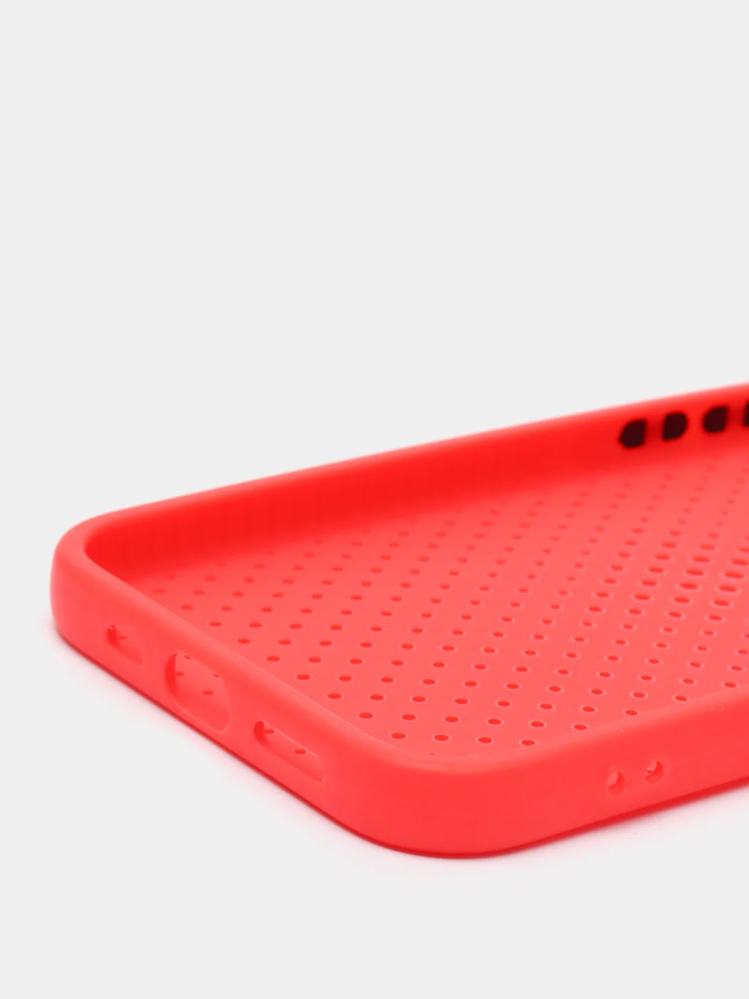 Красный чехол силиконовый с перфорацией для Айфон iPhone 11 /11 Pro / 11 Pro Max / 12