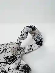 Белый косынка для волос