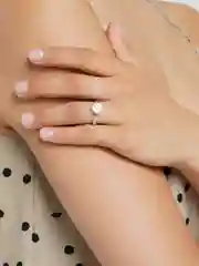 Белый женское необычное кольцо