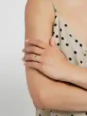 Молочный женское необычное кольцо