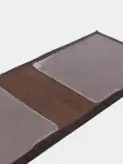 Багровый обложка для удостоверения