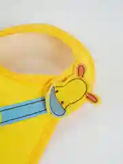 Желтый слюнявчик детский