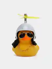 Белый утка в шлеме