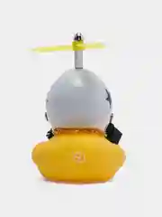Белый утка в шлеме