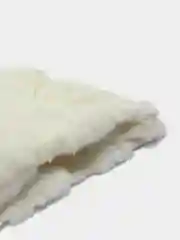 Молочный чехол для подушек