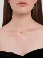 Кулон на эластичной леске