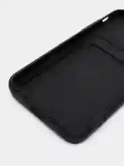 Черный чехол силиконовый с карманом для карты на iPhone