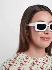 Белый солнцезащитные очки