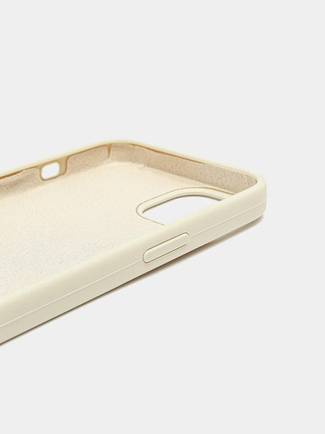 Светло-бежевый чехол силиконовый для iPhone 13