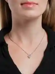 Цепочка с кулоном