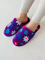 Голубой тапочки домашние женские закртые с цветочками
