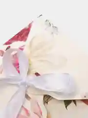 Зелёный хаки коробка подарочная для подарка "Квадратная с рисунком", складная