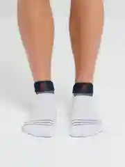 Белый короткие спортивные носки