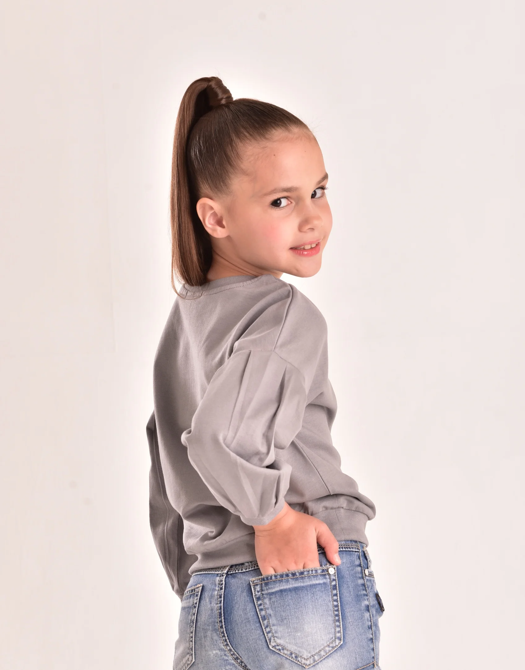 Серый металлик джемпер для девочки, 7-10 лет, 2 цвета