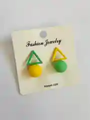 Желтый серьги-гвоздики женские "Геометрия", асимметричные