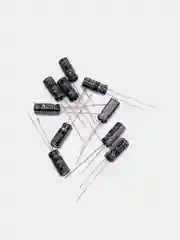 10 штук 22мкФ 63в Конденсатор электролитический 22UF 63V 105C 5х11