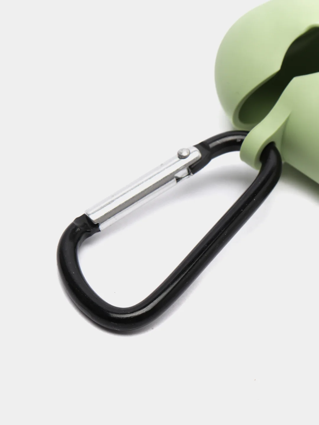 Зеленый чехол Apple Airpods 3 с карабином силиконовый аирподс