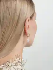 Кремовый серьги женские, классические, цепочки