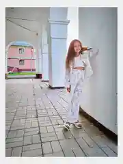 Белый костюм Silinda для девочки, батист