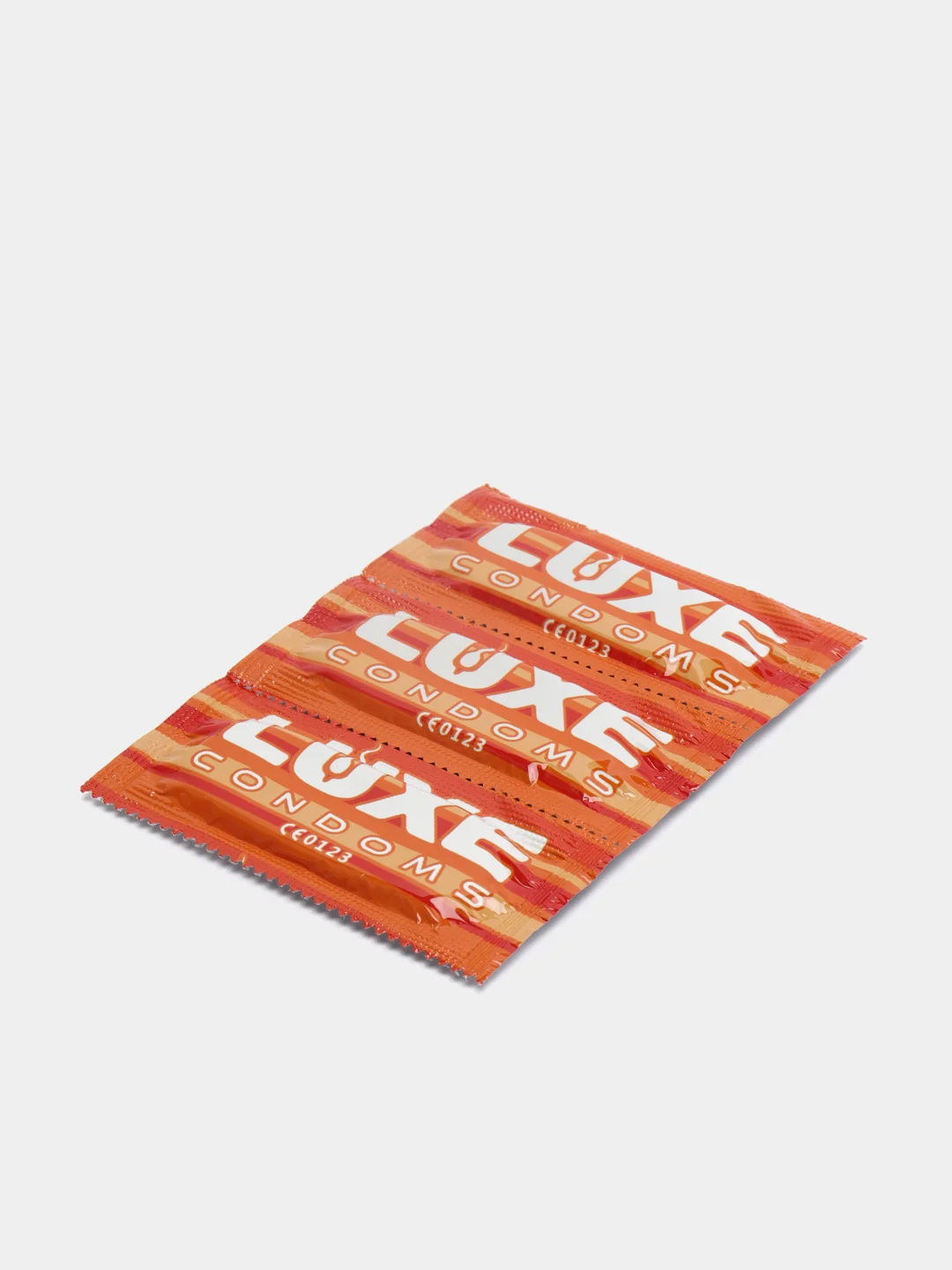 Фуксия презервативы Luxe