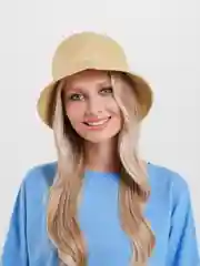 Бежевый панама