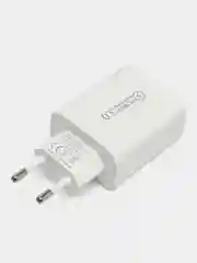 Белый зарядное устройство блок питания адаптер 3 USB, 1 Type-C, 4 входа