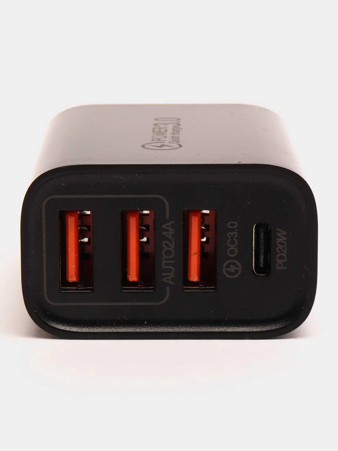 Белый зарядное устройство блок питания адаптер 3 USB, 1 Type-C, 4 входа