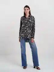 Блузка женская Zarina удлиненная с принтом