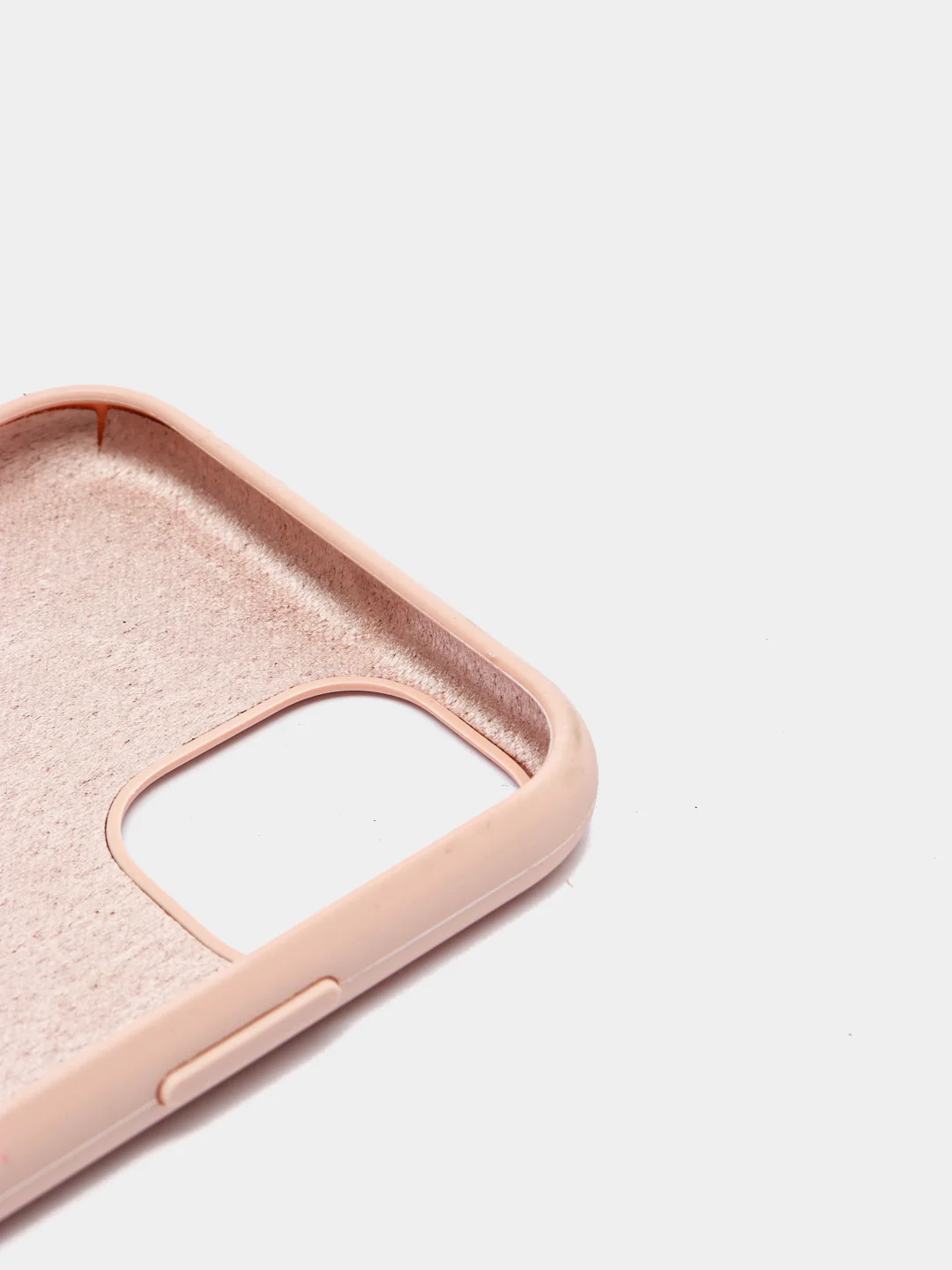 Бежевый силиконовый защитный чехол на iPhone 11