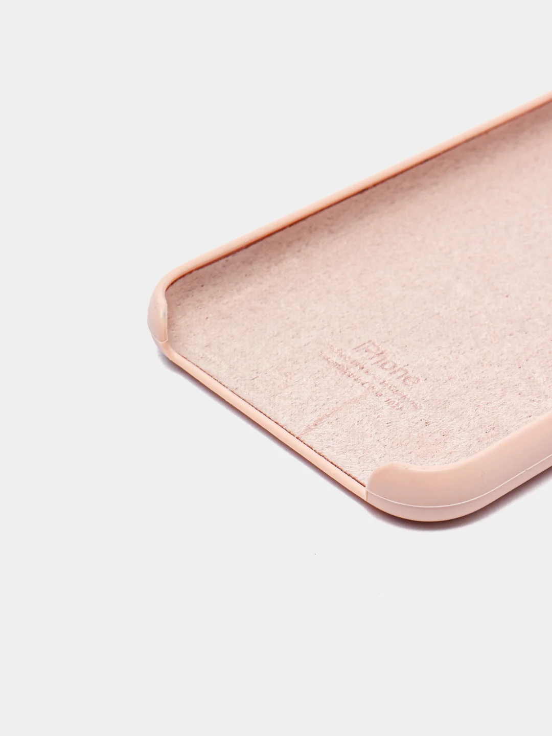Бежевый силиконовый защитный чехол на iPhone 11