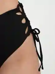 Черный женский купальник с двумя трусиками