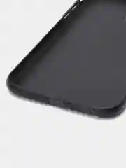 Черный чехол для iPhone 11 пластиковый матовый ультратонкий  с защитой камеры