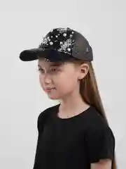 Черный кепка