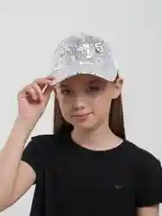 Серебряный кепка