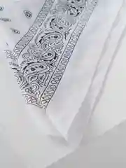Белый бандана классическая с принтом