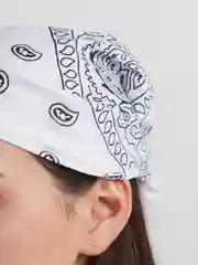 Белый бандана классическая с принтом