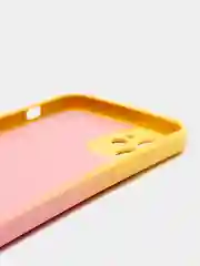 Желтый чехол для iPhone 11 / 12 / 13 Pro Max силиконовый айфон про макс