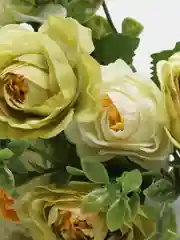 Лайм искусственные цветы пионы, камелии, розы, букет