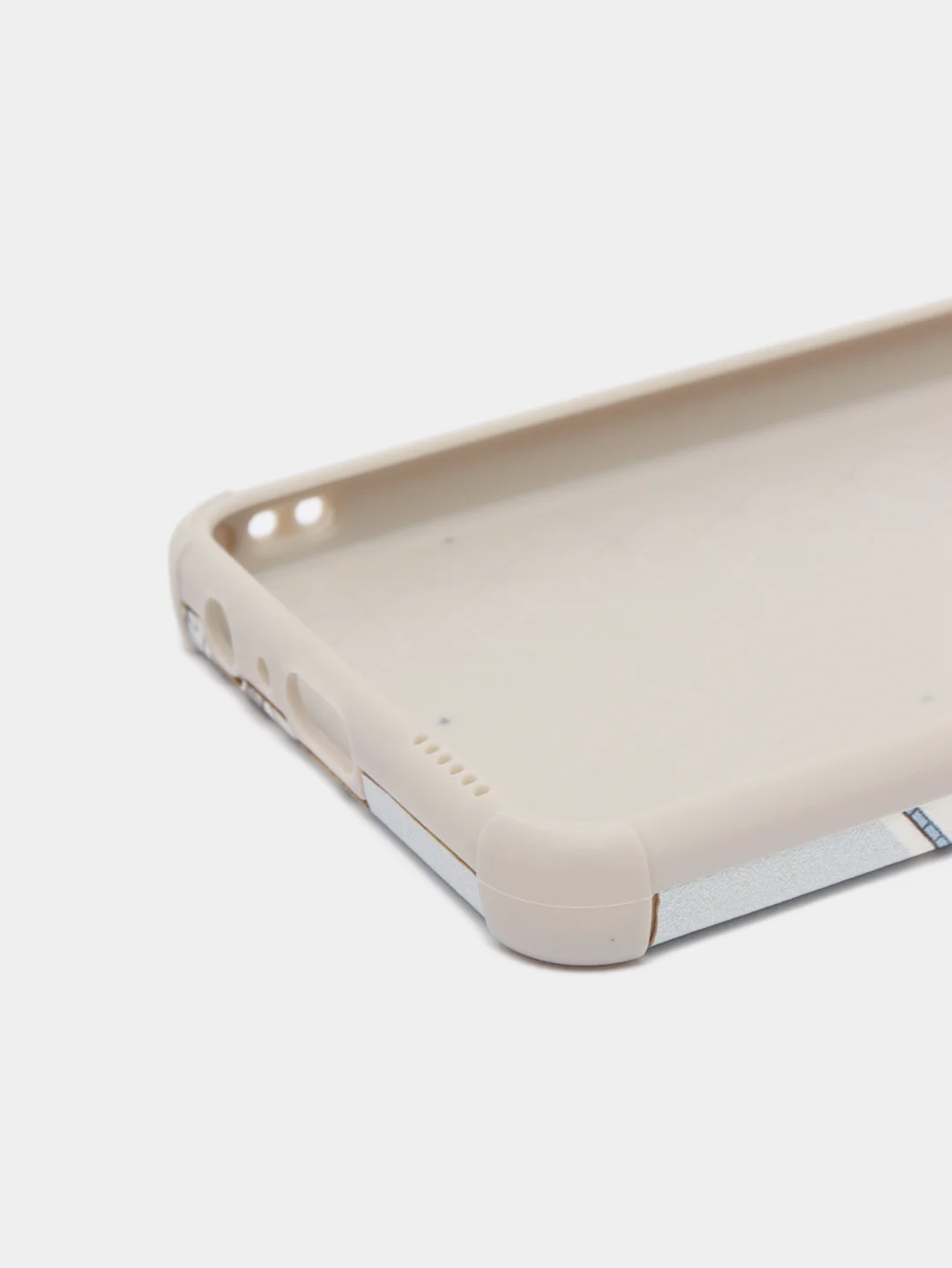 Чехол на iPhone 13, 13 Pro Max, Samsung A22 с принтом и вышивкой противоударный