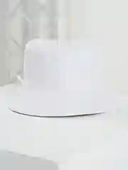 Белый панама с 3D-узором