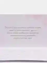 Розовый свадебное приглашение в крафтовом конверте