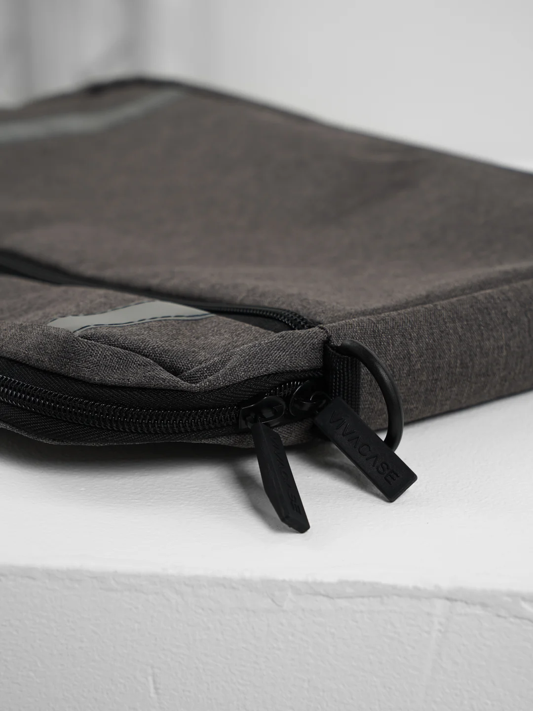 Сумка для ноутбука Vivacase Chocolate 15.6", жаккард, СО, коричневый
