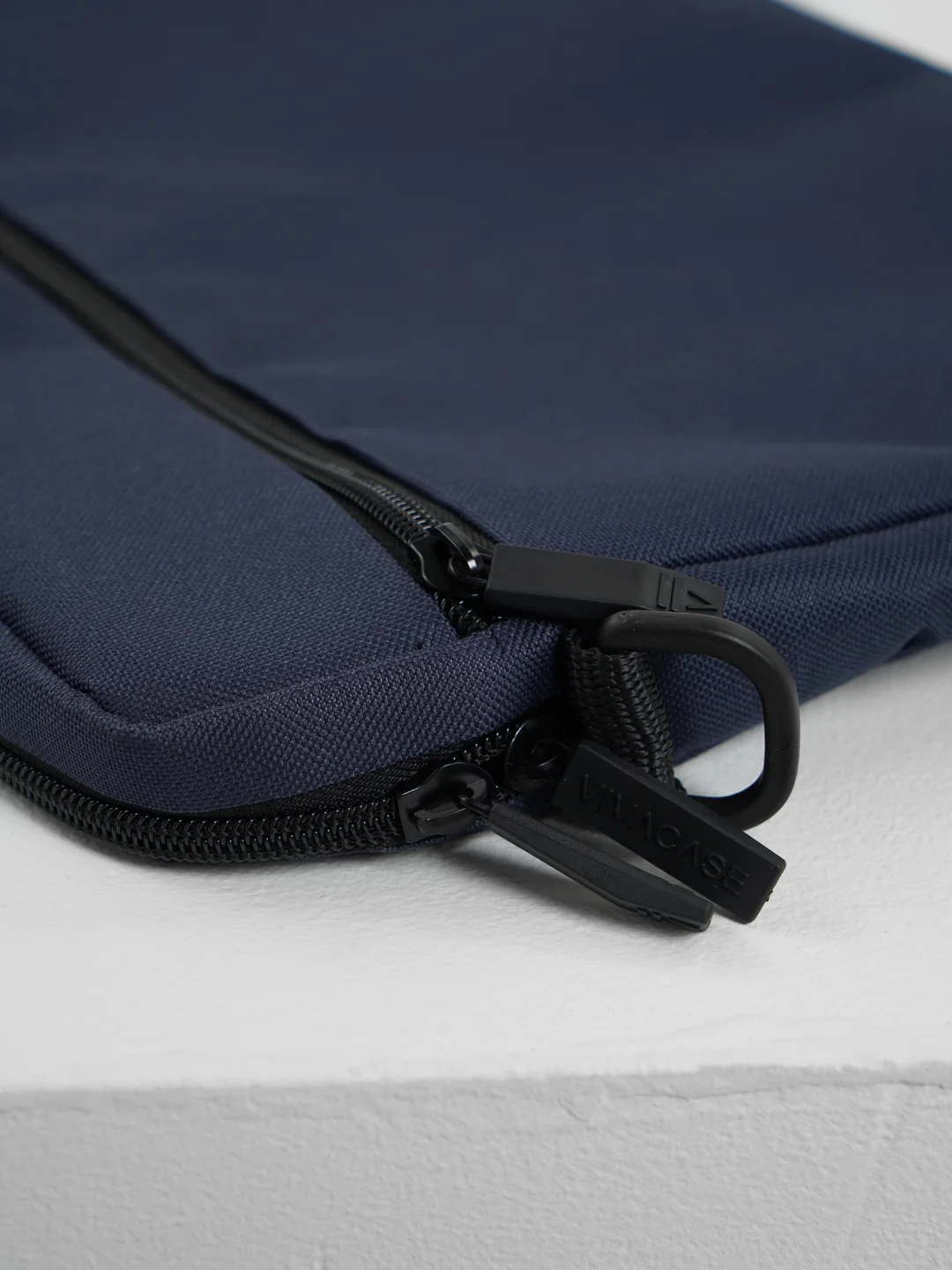 Сумка для ноутбука Vivacase Business 15.6", оксфорд, темно-синий, VCN-CBS15-darkblue