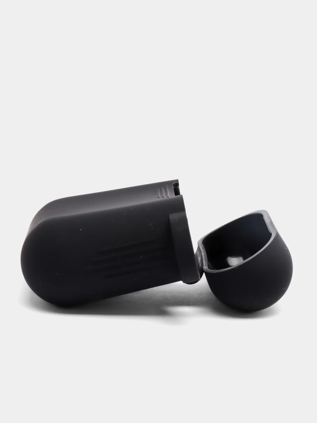 Черный силиконовый чехол для наушников AirPods