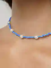 Голубой чокер из бисера