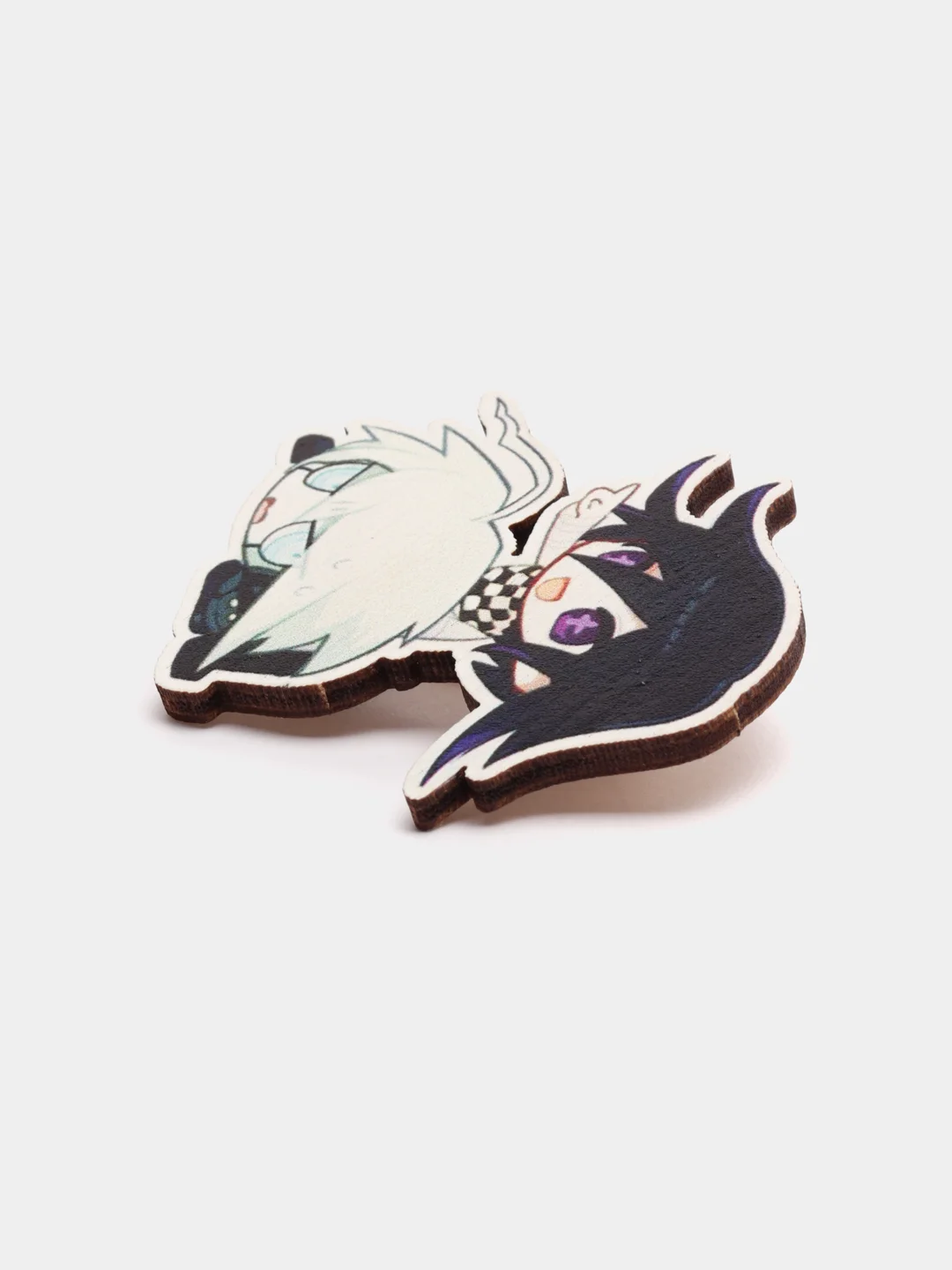 Значок деревянный по аниме Danganronpa "Кокичи Ома"